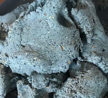 Masa nixtamalizada azul quebrada el kilo